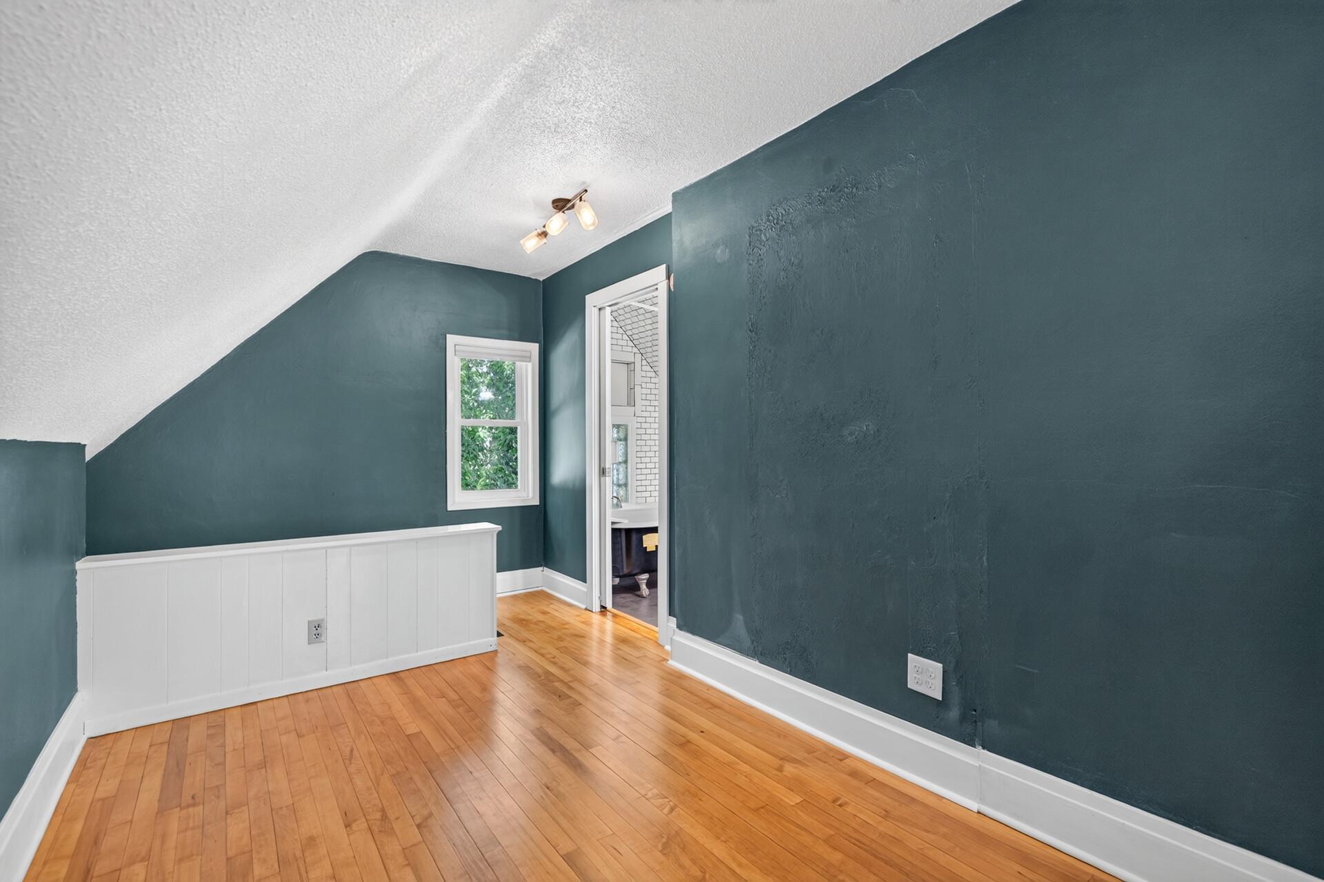 801 Armstrong Ave 25.jpg