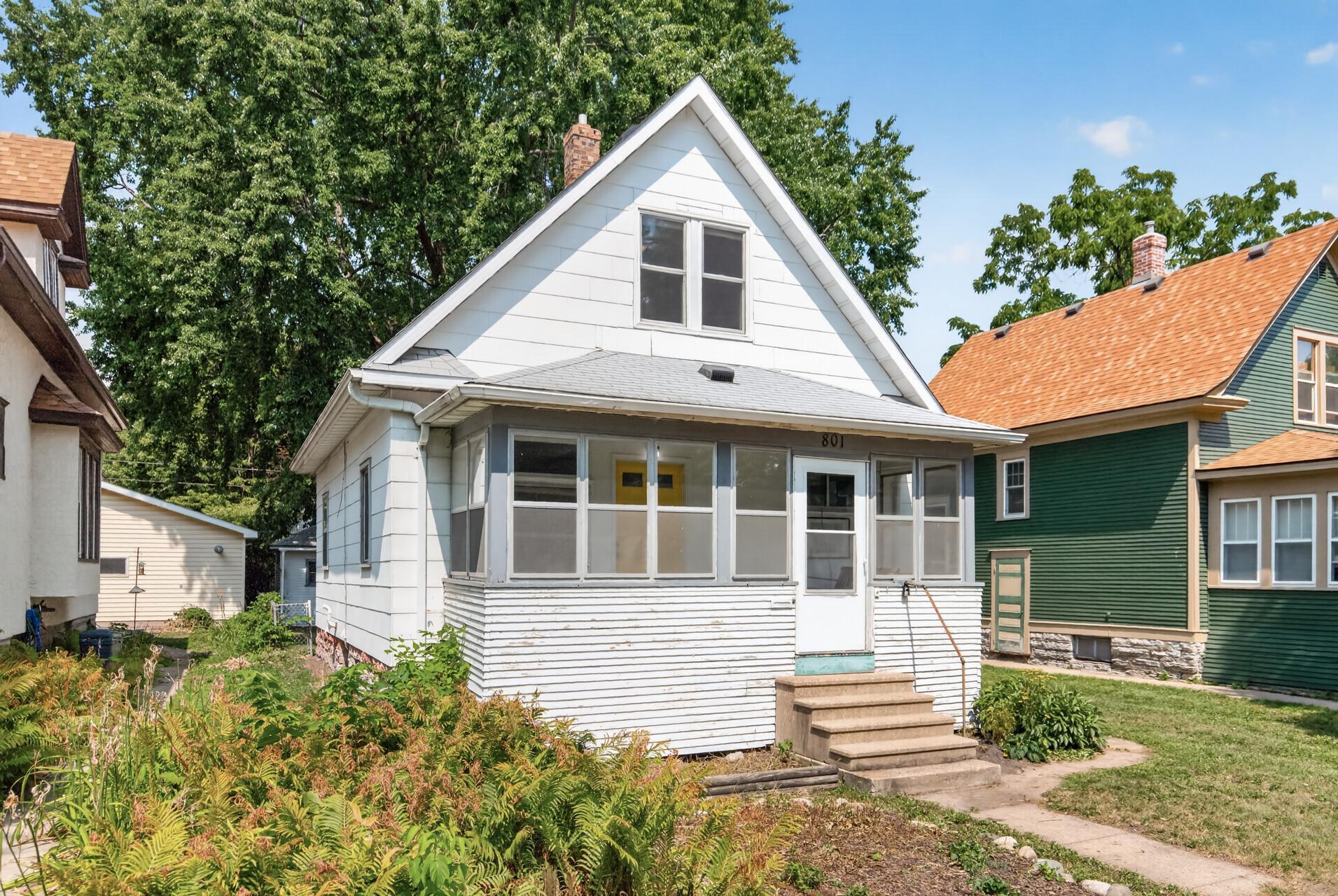 801 Armstrong Ave 4.jpg