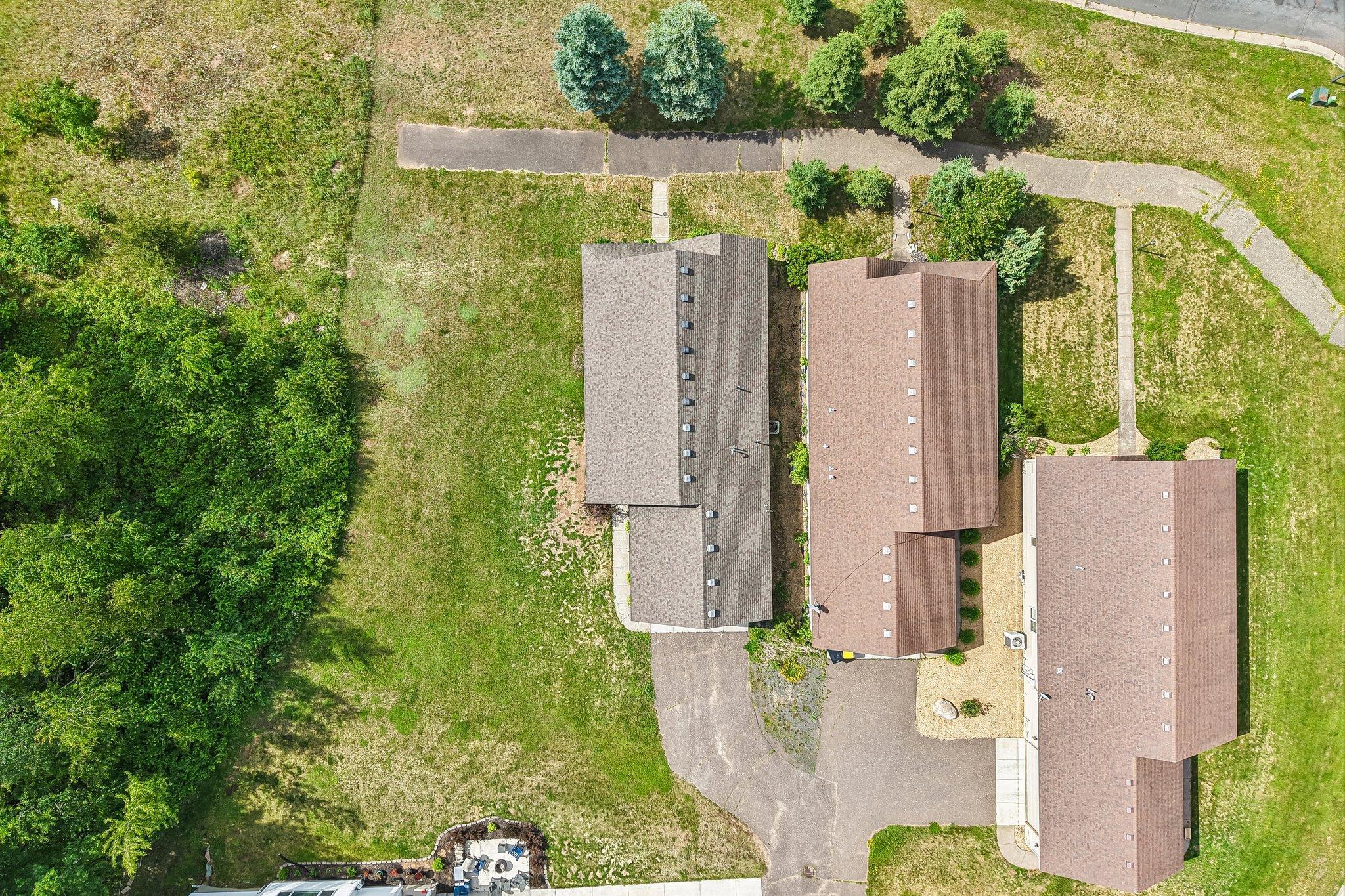 36-web-or-mls-Prairie Ln-S2206-036.jpg