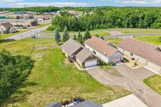 34-web-or-mls-Prairie Ln-S2206-034.jpg