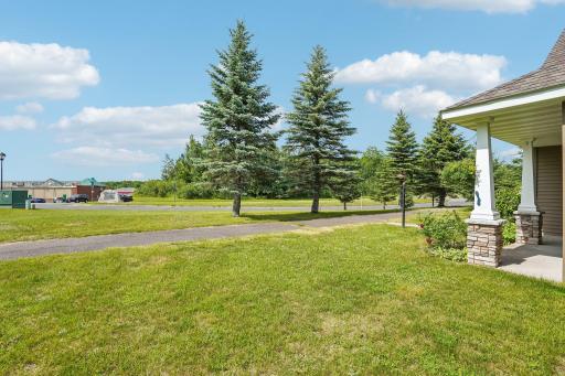 27-web-or-mls-Prairie Ln-S2206-027.jpg