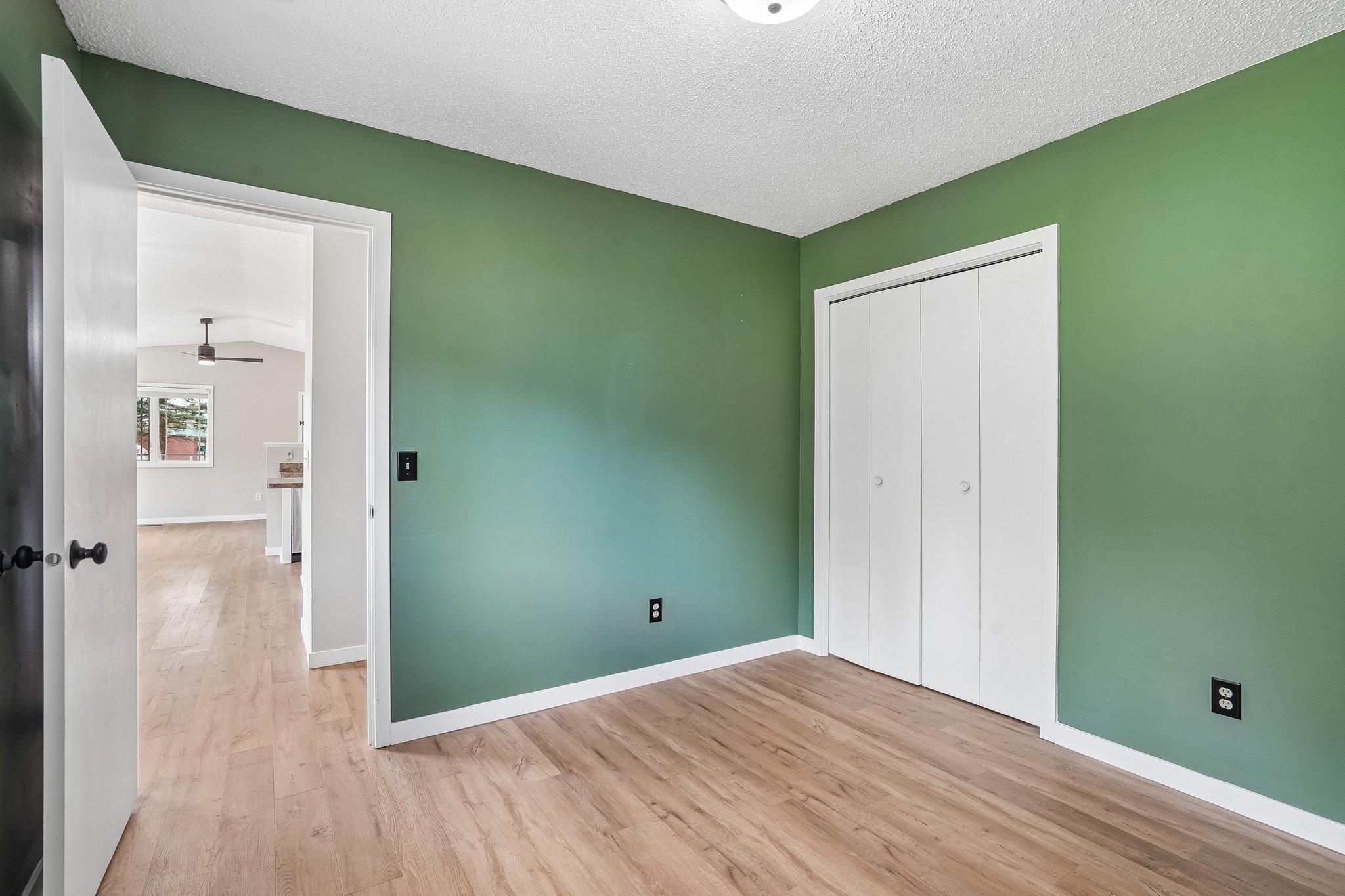 24-web-or-mls-Prairie Ln-S2206-024.jpg