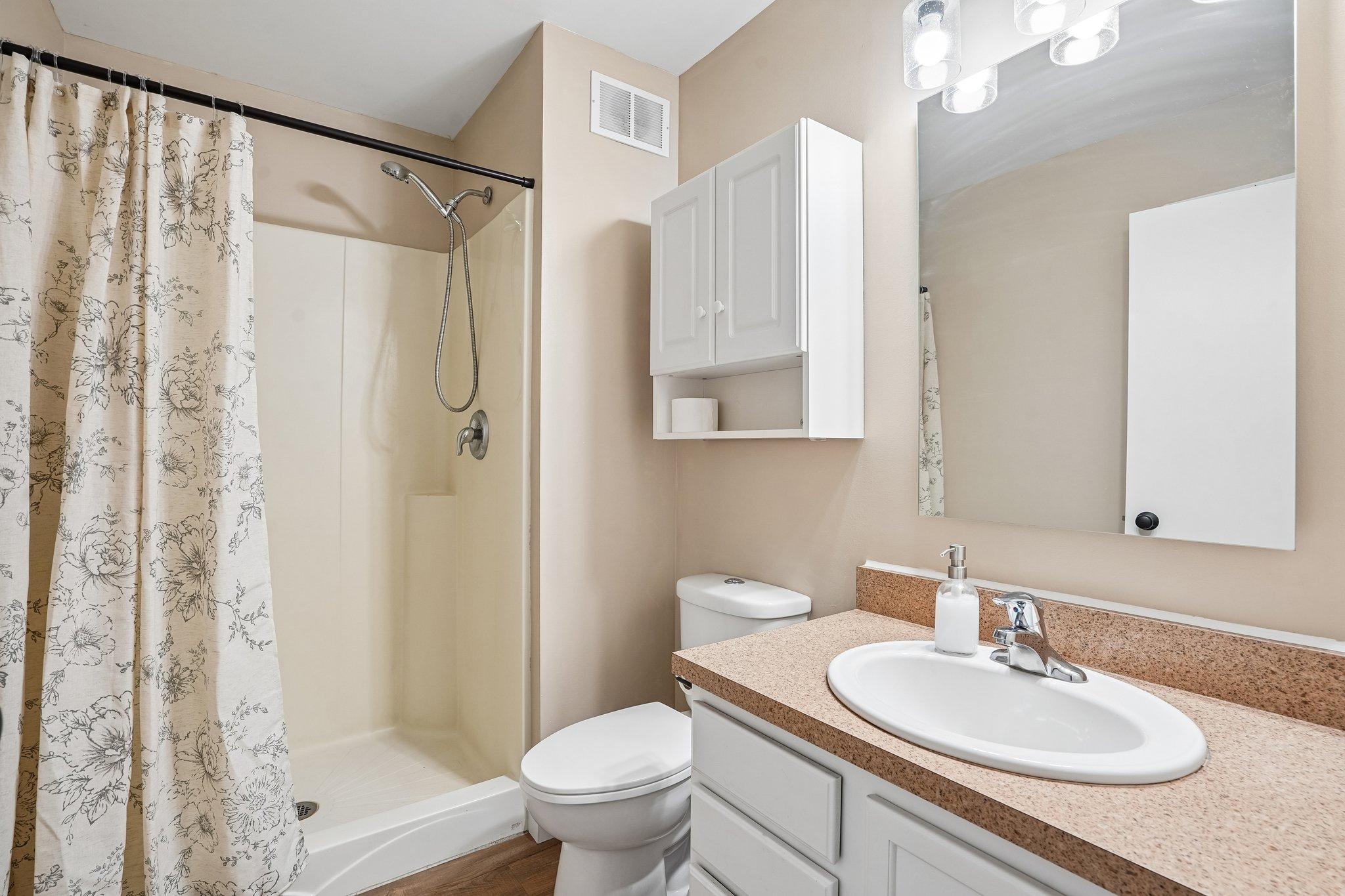 18-web-or-mls-Prairie Ln-S2206-018.jpg