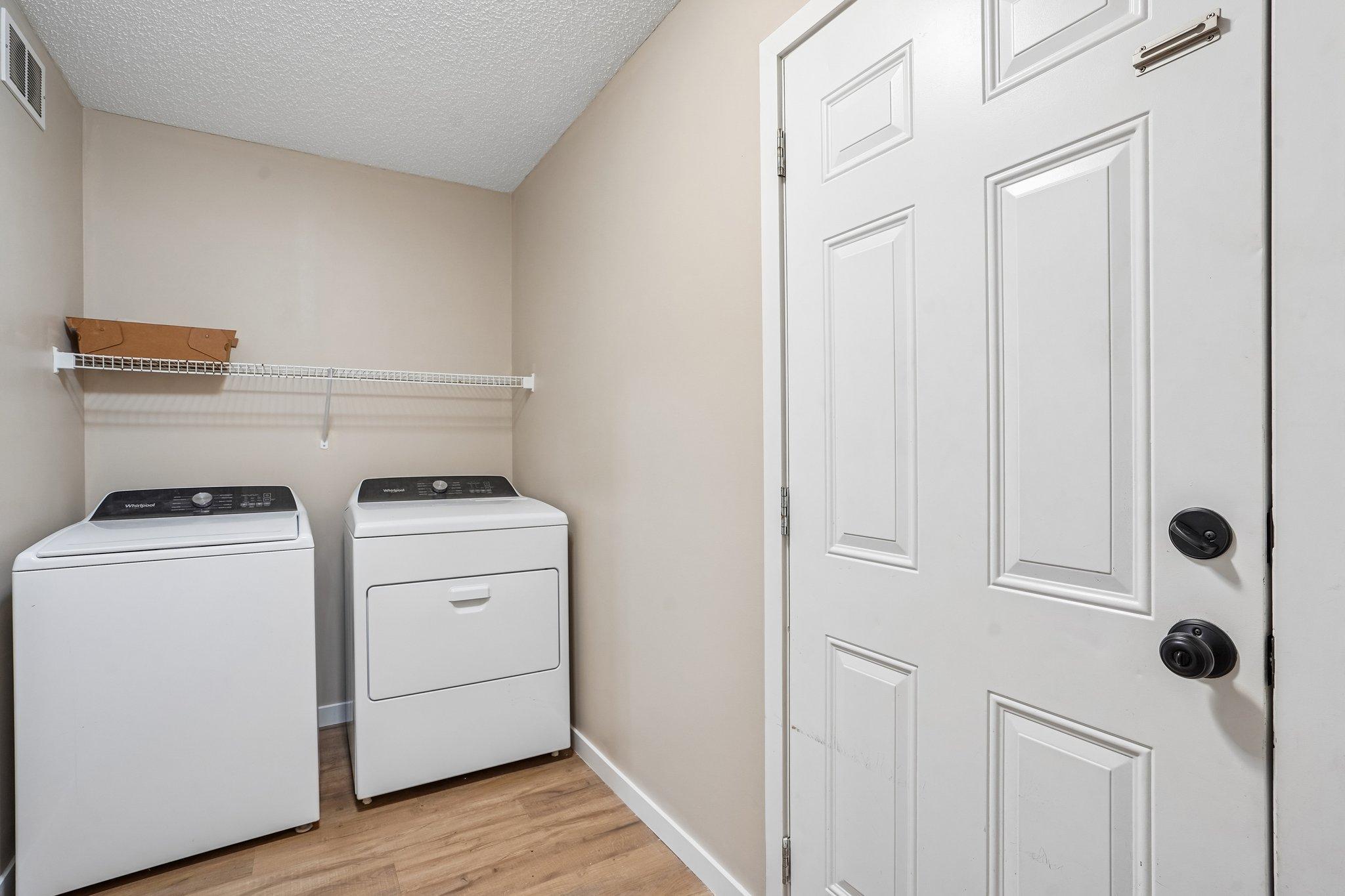 16-web-or-mls-Prairie Ln-S2206-016.jpg