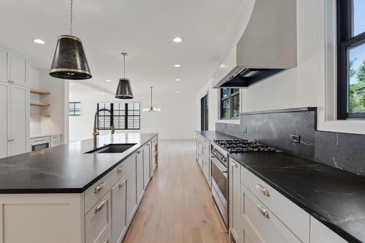 6029 Abbott Avenue S, Edina, MN 55410