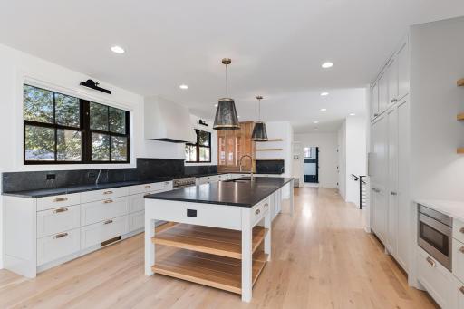 6029 Abbott Avenue S, Edina, MN 55410