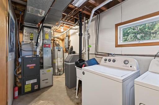 958 Cortland Dr 33.jpg