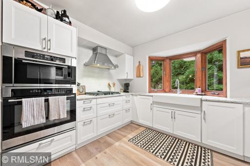 13240 Dahlgren Road, Minnetonka, MN 55305