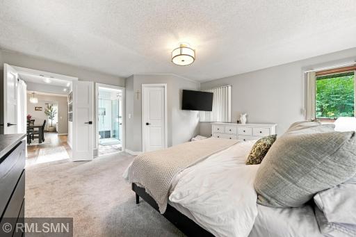 13240 Dahlgren Road, Minnetonka, MN 55305