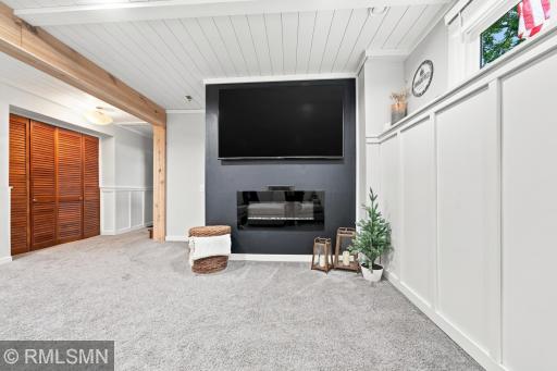 13240 Dahlgren Road, Minnetonka, MN 55305