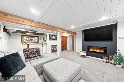 13240 Dahlgren Road, Minnetonka, MN 55305