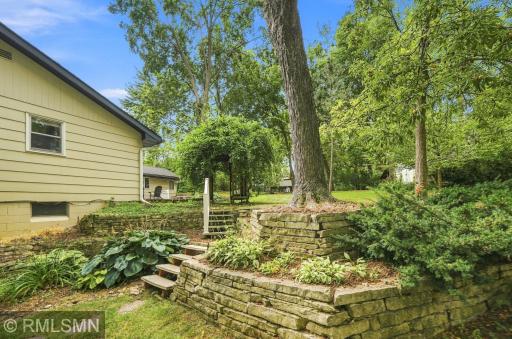 13240 Dahlgren Road, Minnetonka, MN 55305