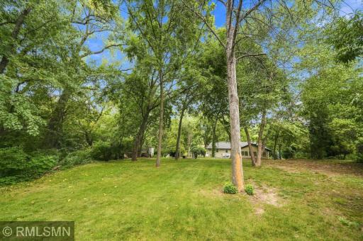 13240 Dahlgren Road, Minnetonka, MN 55305