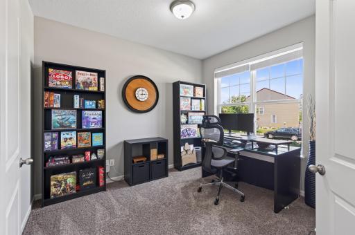 Flexible main-level home office