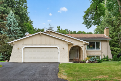 18420 33rd Avenue N, Plymouth, MN 55447