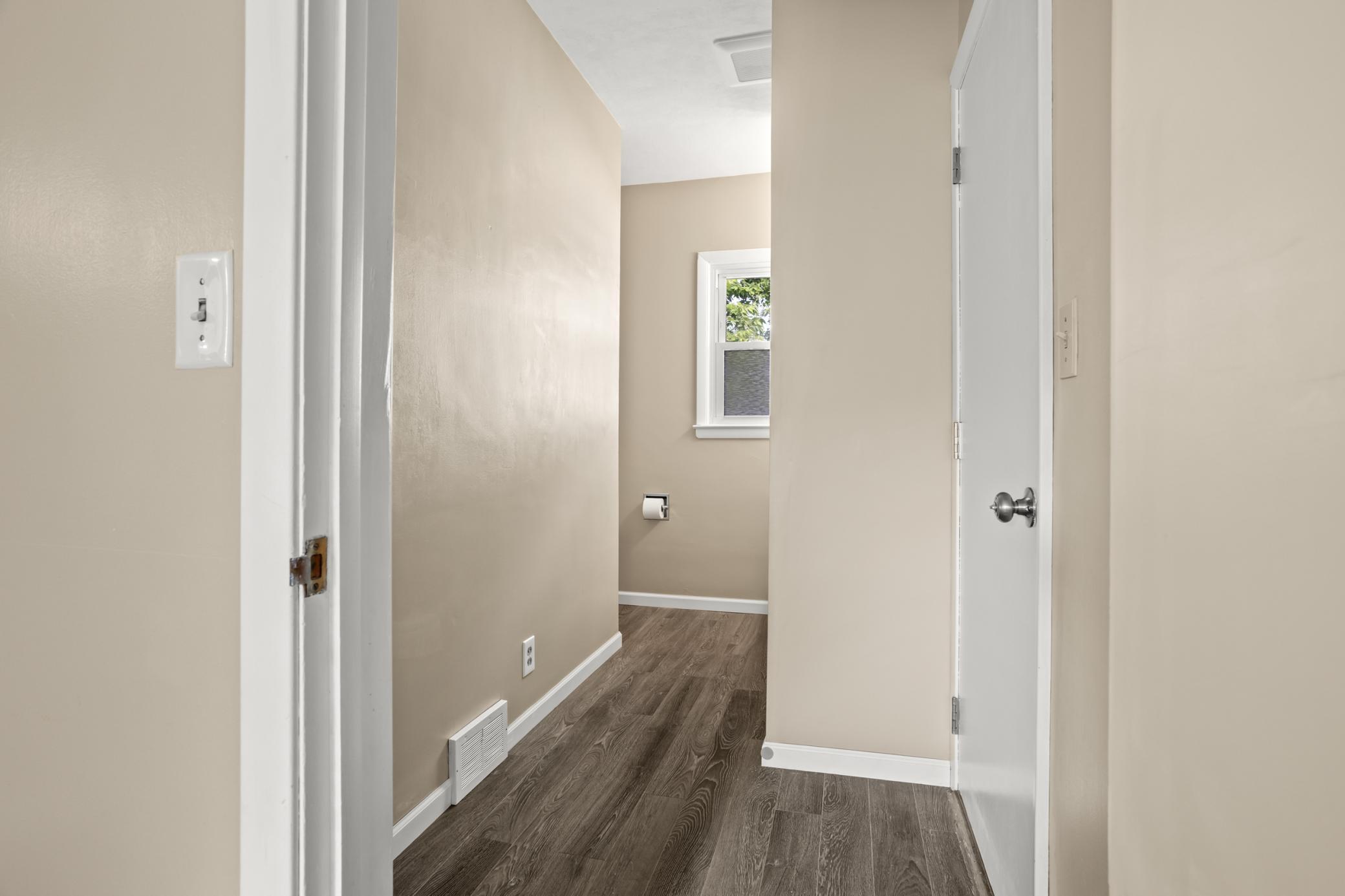 3/4 bath near garage entry