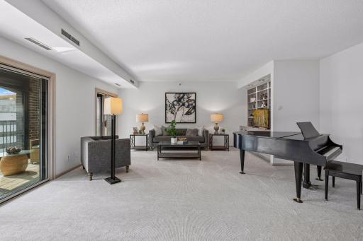 1235 Yale Place, 709, Minneapolis, MN 55403