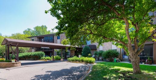 2670 Oxford Street N, 204, Roseville, MN 55113