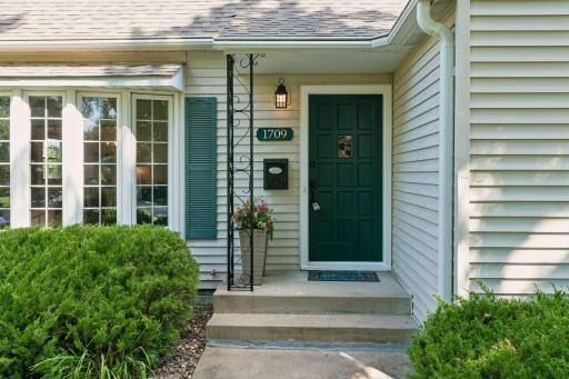1709 Preston Lane, Hopkins, MN 55343