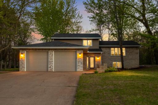 This home's peaceful views create a comfortable atmosphere that feels both welcoming and connected to nature.