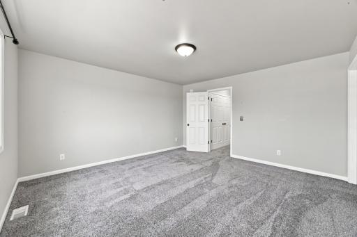 6029 Kodiak Lane, Horace, ND 58047