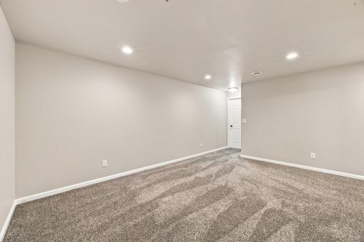 6029 Kodiak Lane, Horace, ND 58047
