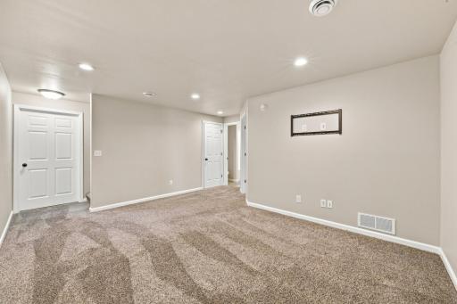 6029 Kodiak Lane, Horace, ND 58047