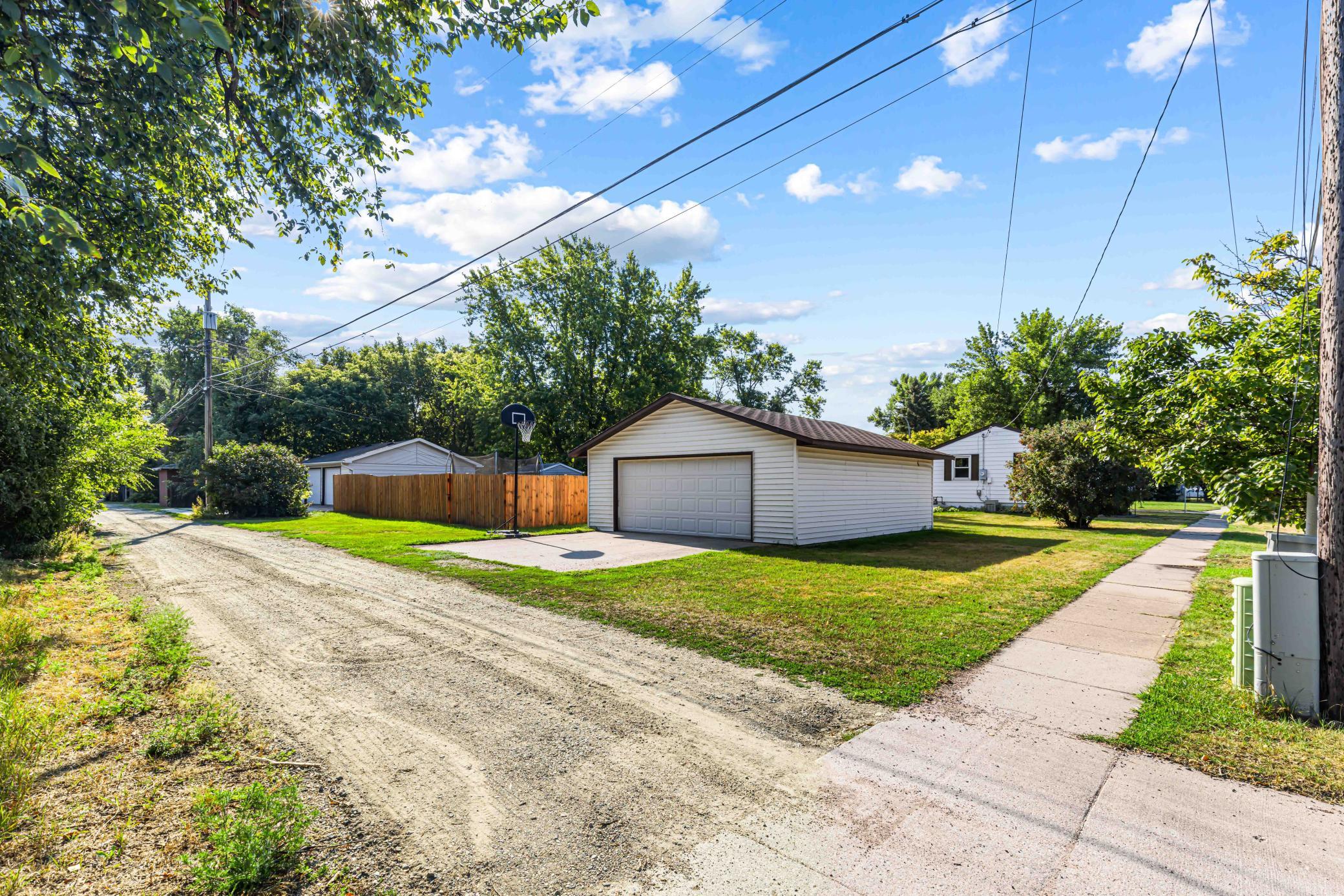 319 1st St WF-11.jpg