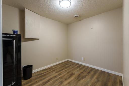 9067 75th St. S Cottage Grove-42.jpg