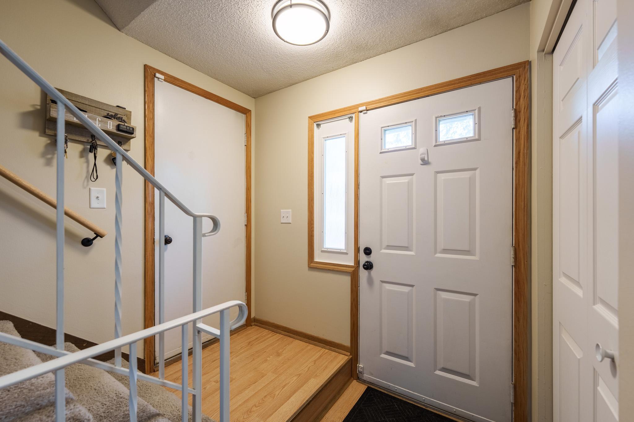 9067 75th St. S Cottage Grove-16.jpg