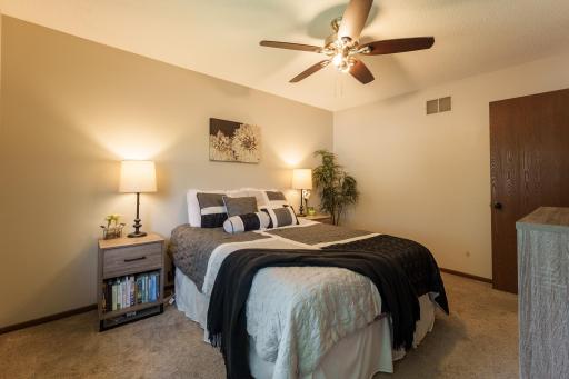 9067 75th St. S Cottage Grove-29.jpg