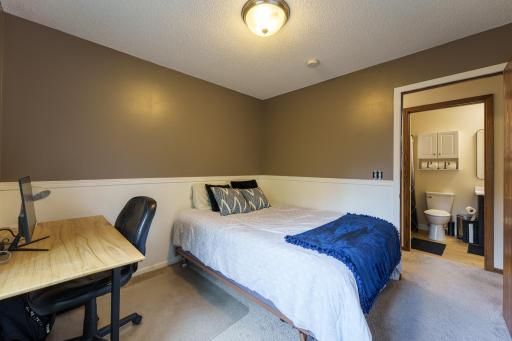 9067 75th St. S Cottage Grove-36.jpg