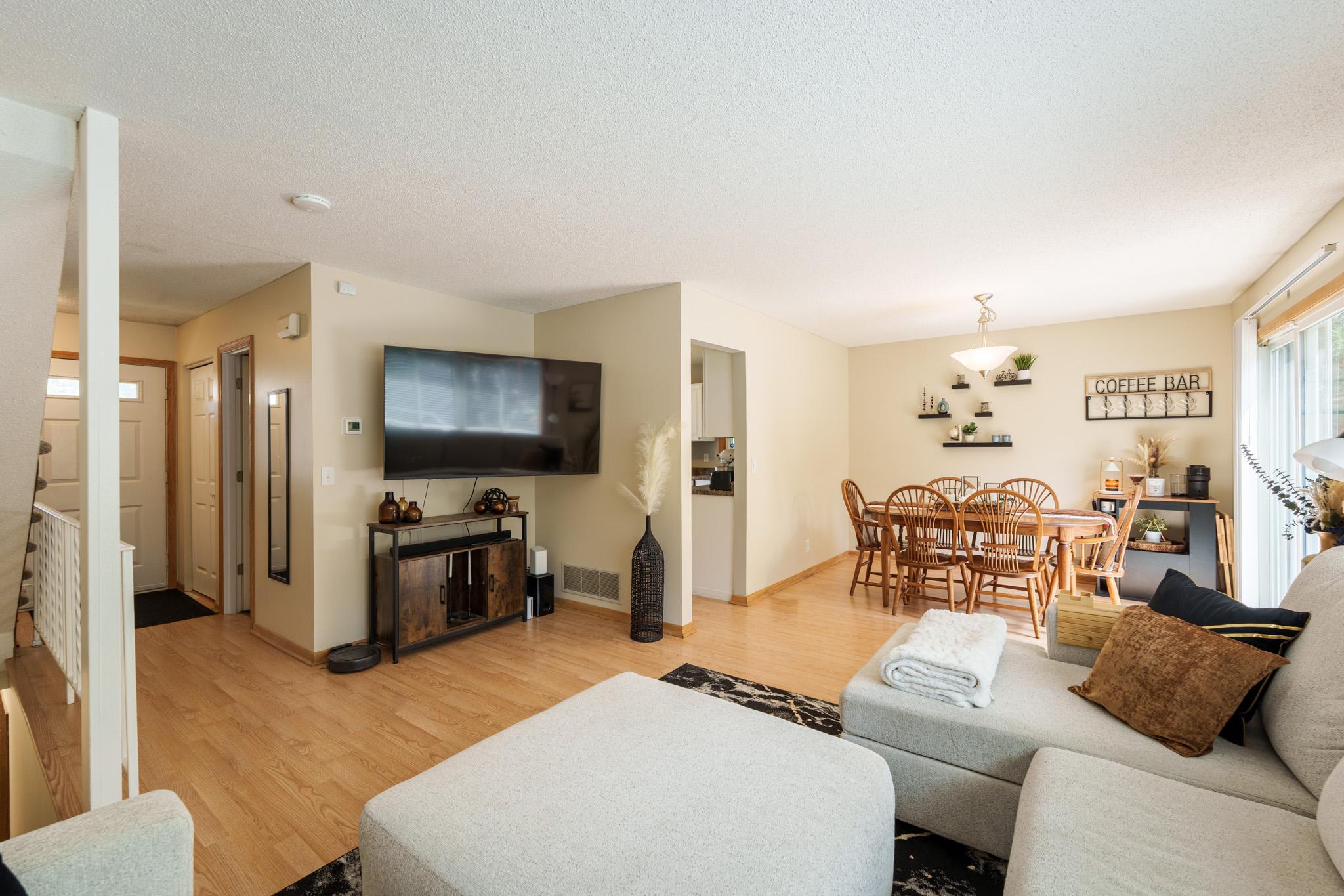 9067 75th St. S Cottage Grove-21.jpg