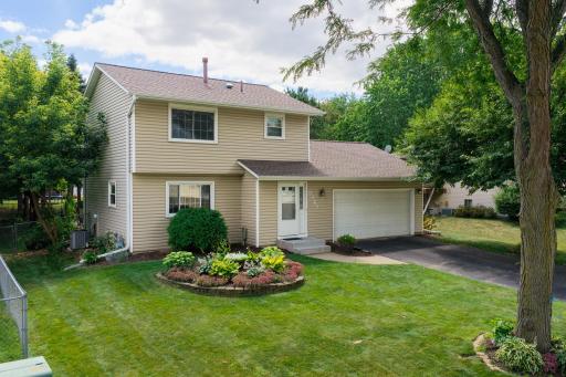 9067 75th Street S, Cottage Grove, MN 55016