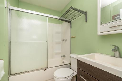 612 Bush Avenue, Saint Paul, MN 55130