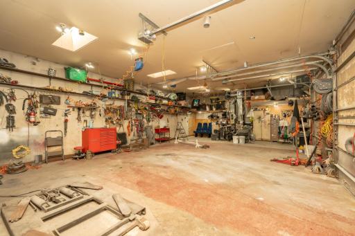 612 Bush Avenue, Saint Paul, MN 55130