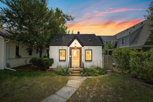 Photo for 1284 Juno Avenue, Saint Paul, MN 55116 - listing #7129777 1284 Juno Avenue, Saint Paul, MN 55116