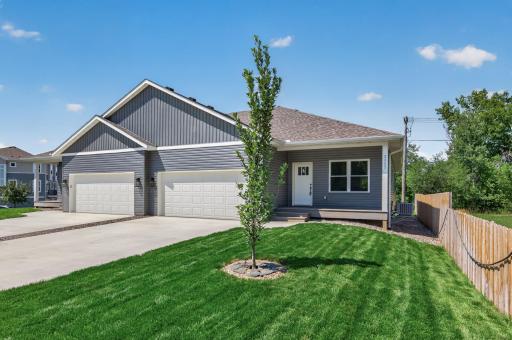 Photo for 2357 7th Ave E, North Saint Paul, MN 55109 - listing #7129779 2357 7th Ave E, North Saint Paul, MN 55109