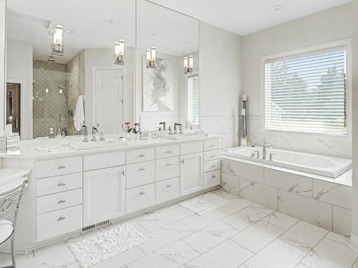 2683 Headland Court SW, Rochester, MN 55902