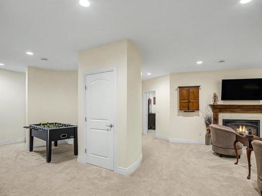 2683 Headland Court SW, Rochester, MN 55902