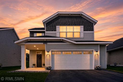 8982 Parkview Circle, Chisago City, MN 55013