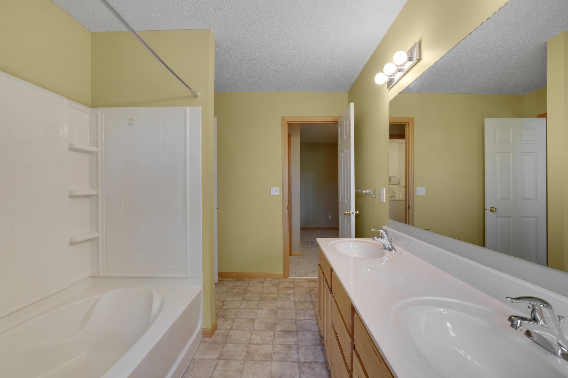 8710Photography-Web-Friendly-759-10th-St-S-Buffalo-MN-55313-55313-40.jpg