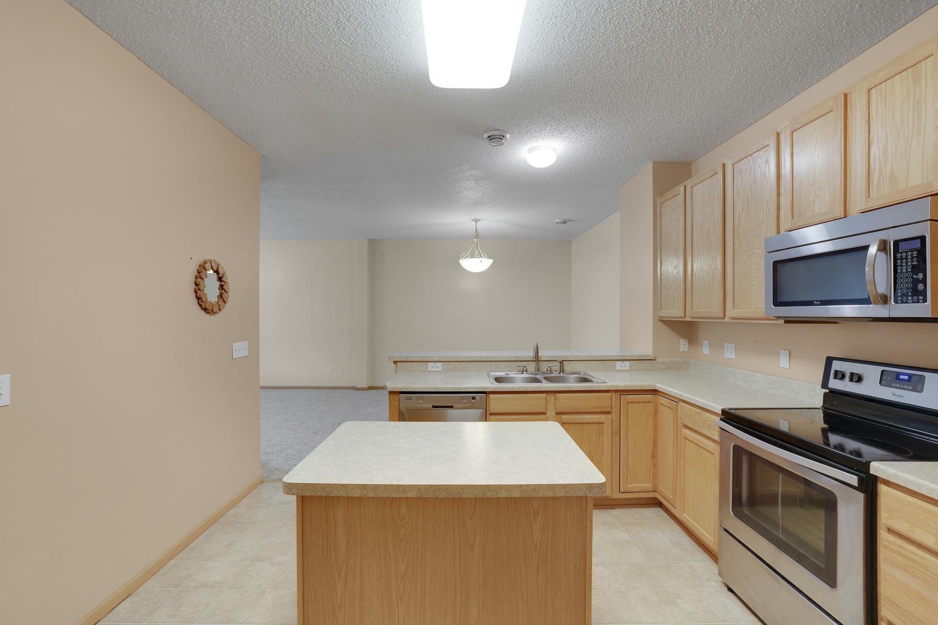 8710Photography-Web-Friendly-759-10th-St-S-Buffalo-MN-55313-55313-21.jpg