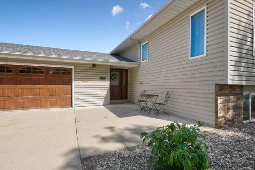 510 12th Street, Windom, MN 56101