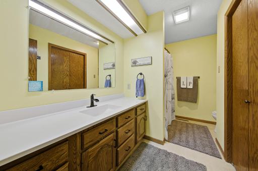 510 12th Street, Windom, MN 56101