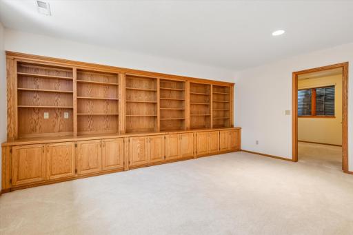 1236 Woodley Street E, Northfield, MN 55057