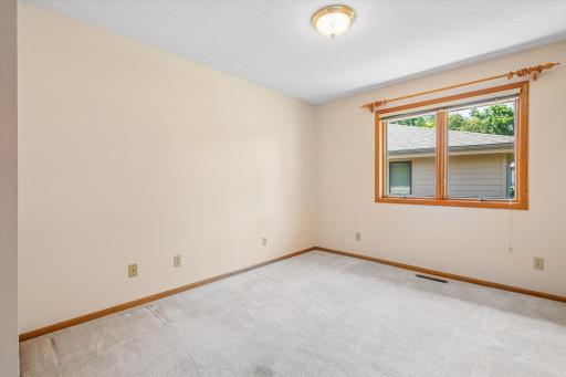 1236 Woodley Street E, Northfield, MN 55057