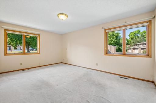 1236 Woodley Street E, Northfield, MN 55057