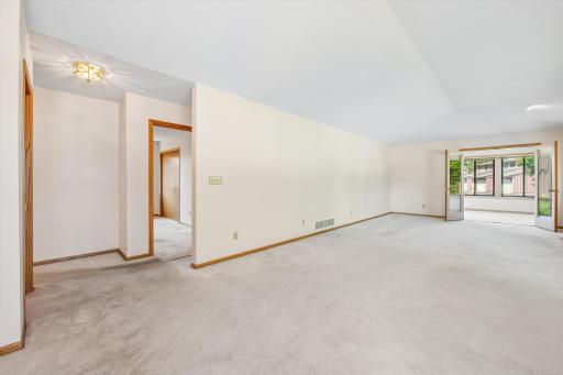 1236 Woodley Street E, Northfield, MN 55057