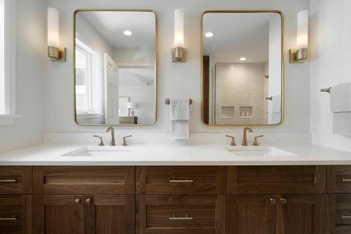 Photo of an actual home built by Anchor Builders showcasing design diversity and quality craftsmanship.